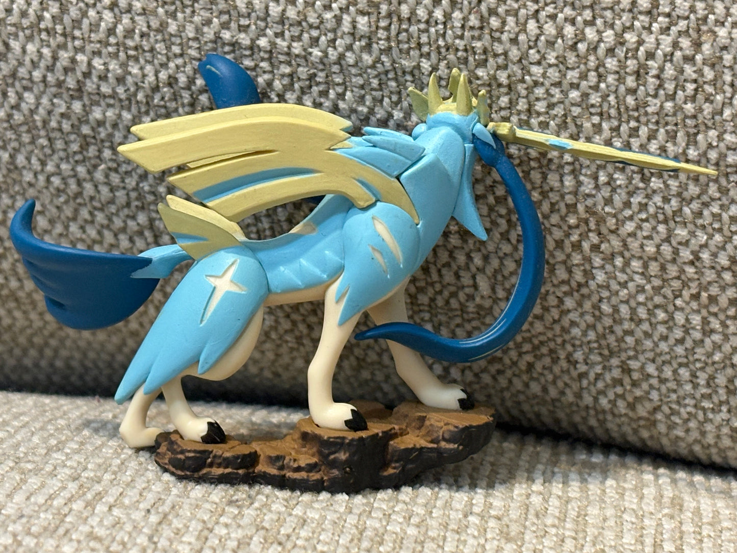 Pokémon Crown Zenith Premium Collection ZACIAN Figure