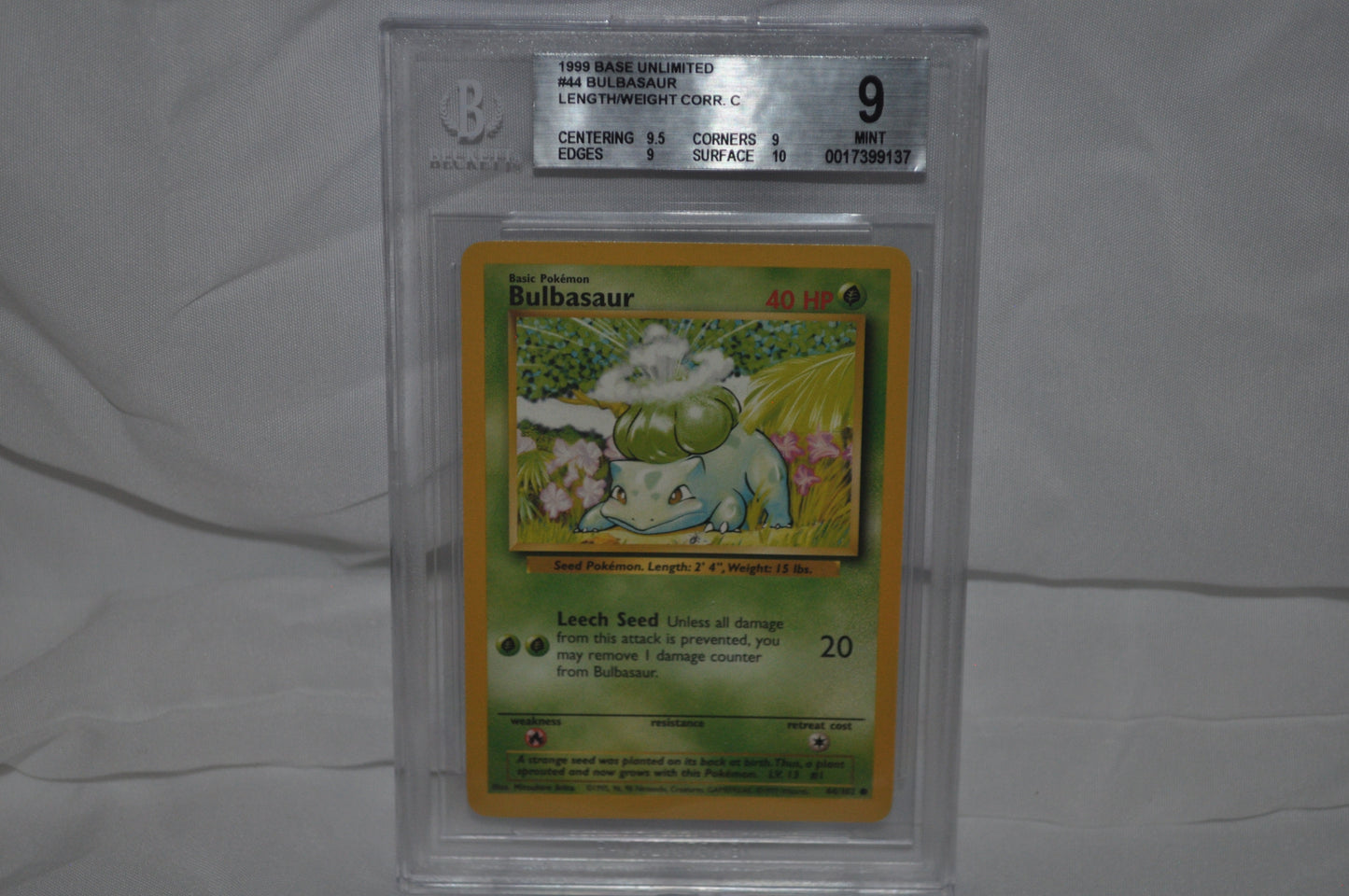 1999 Base Set Unlimited, Bulbasaur #44, Length/Weight Corr.