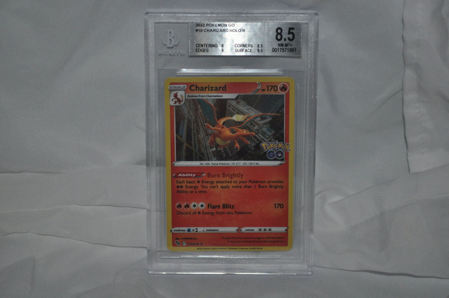 2022 Pokemon Go Charizard #10 Holo