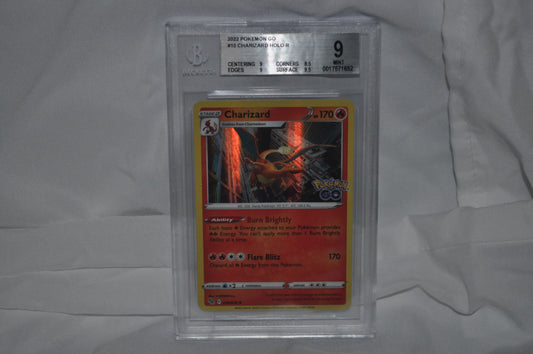 2022 Pokemon Go, Charizard #10 Holo