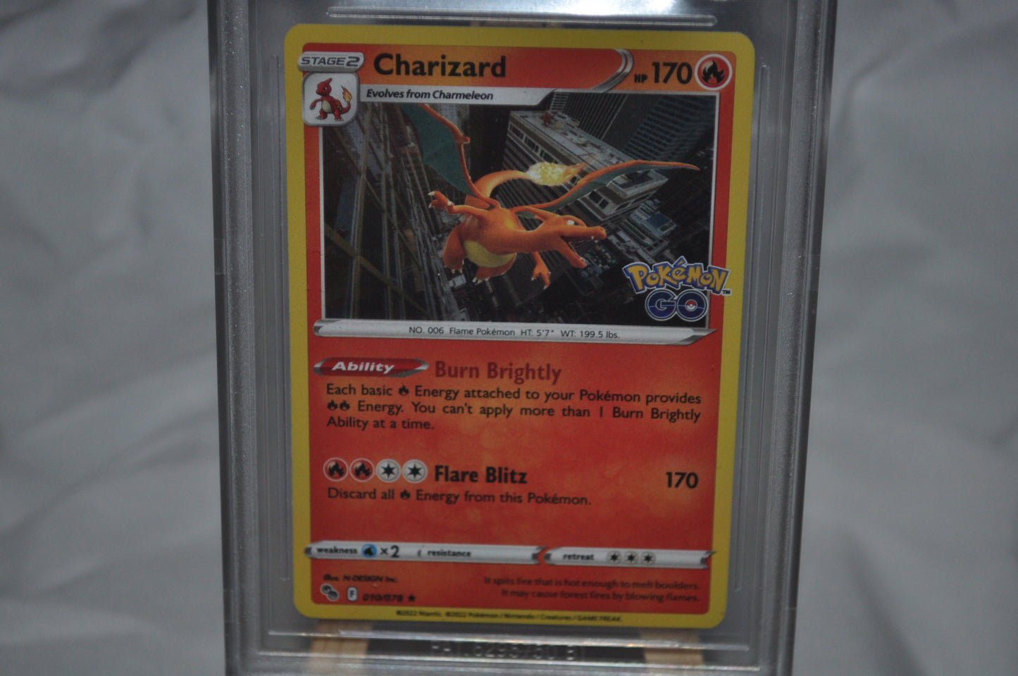 2022 Pokemon Go, Charizard #10 Holo